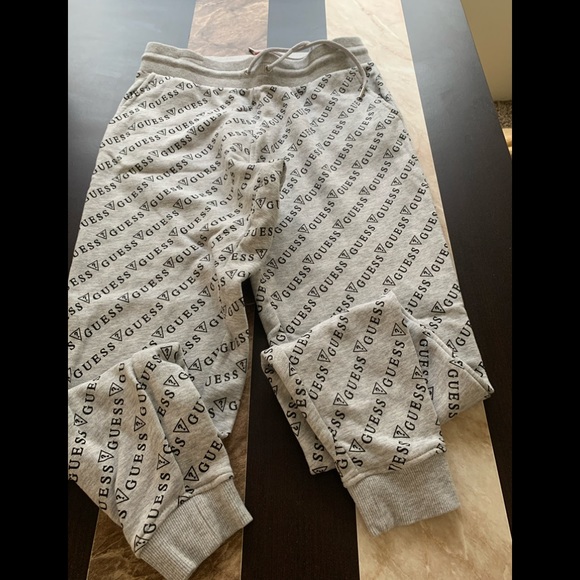 Guess Logo Print Sweatpants. Size Small. NEW - Picture 7 of 7
